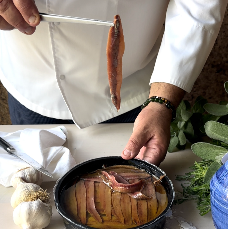 El Menú 50 filetti di acciughe del Cantàbrico in olio di oliva serie oro 600 g - squisitoo