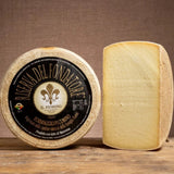Fiorino Pecorino Grotta dei Fiorini whole form 1.5 kg